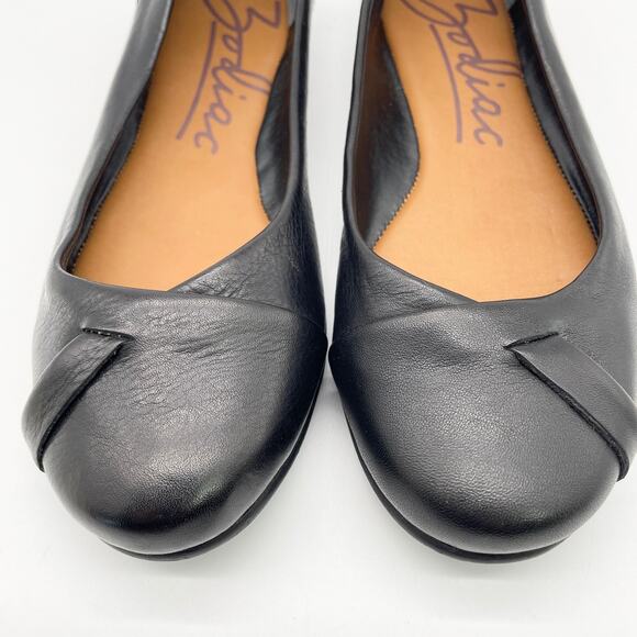 Zodiac Womens US 8 Sadie Slip On Ballet Flats Black‎ Leather Classic Casual - Picture 2 of 9